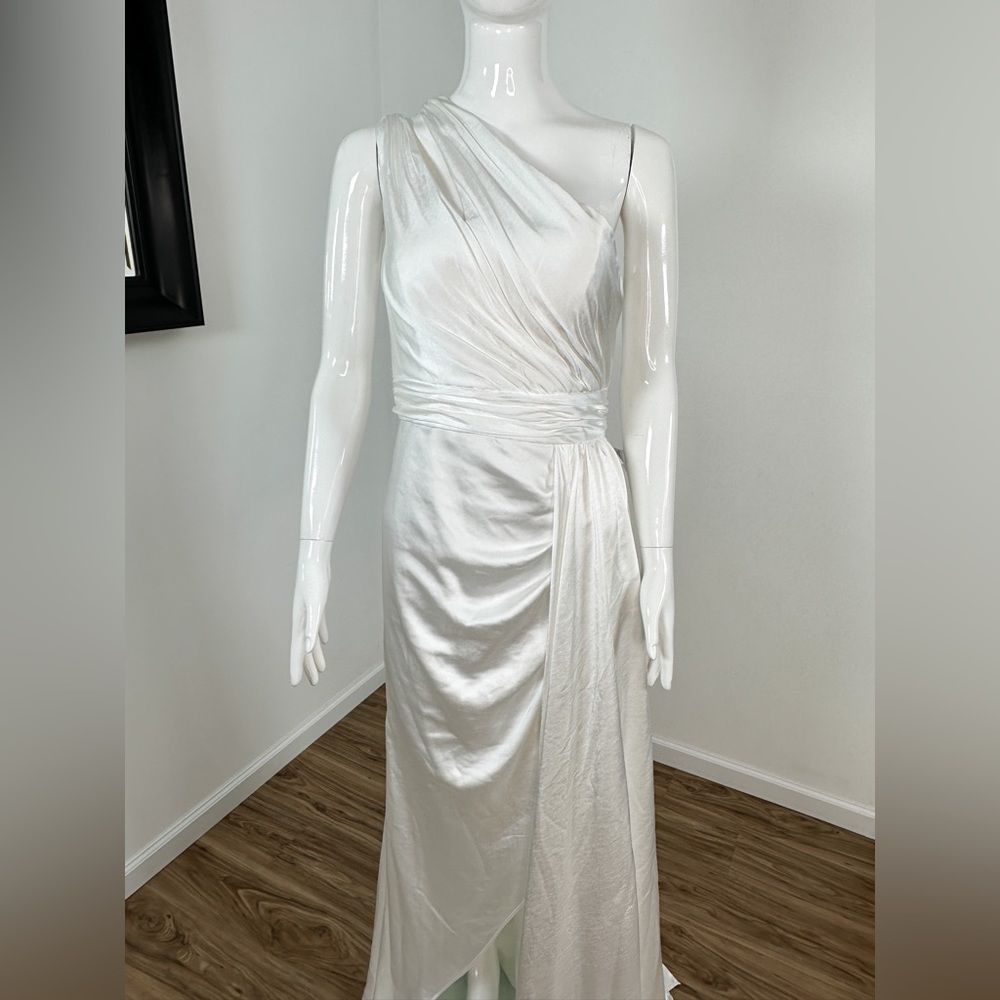 🔥🔥 Mac Duggal Draped One Shoulder Gown - Picture 9 of 12